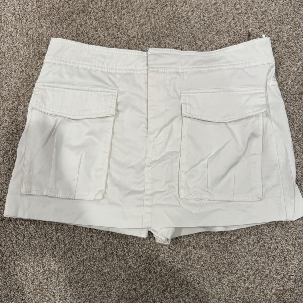 Zara White Cargo Mini Skort Utility Flap Pockets Size Medium